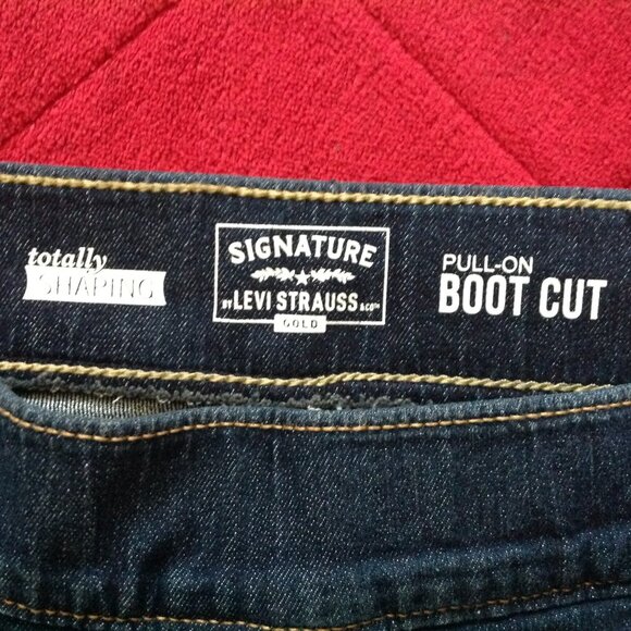 Levi Strauss Signature Gold Women's Totally Shaping Bootcut Jeans Size 22W - Picture 5 of 7